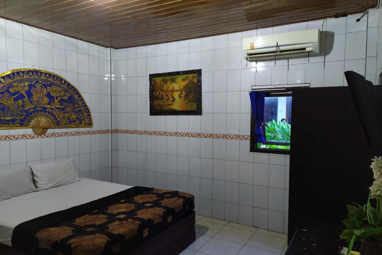 Vaccinated Staff - Oyo 3523 Gong Corner Homestay Kuta Lombok Buitenkant foto