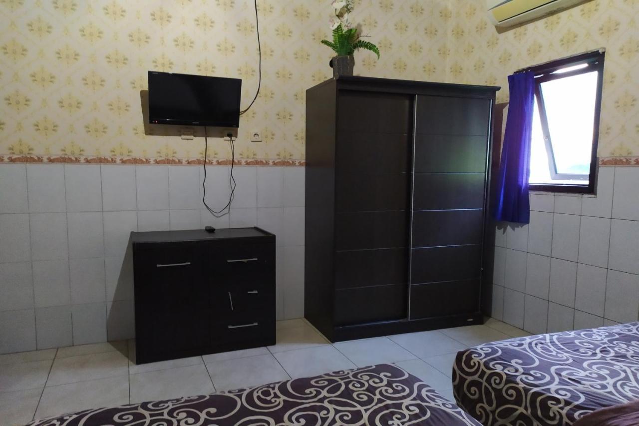 Vaccinated Staff - Oyo 3523 Gong Corner Homestay Kuta Lombok Buitenkant foto