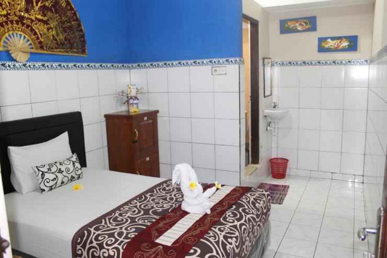 Vaccinated Staff - Oyo 3523 Gong Corner Homestay Kuta Lombok Buitenkant foto